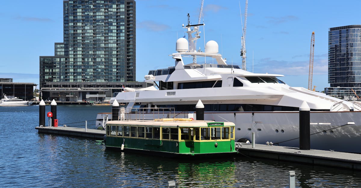 Creating a Comfortable Dining Area on Your Pontoon Boat