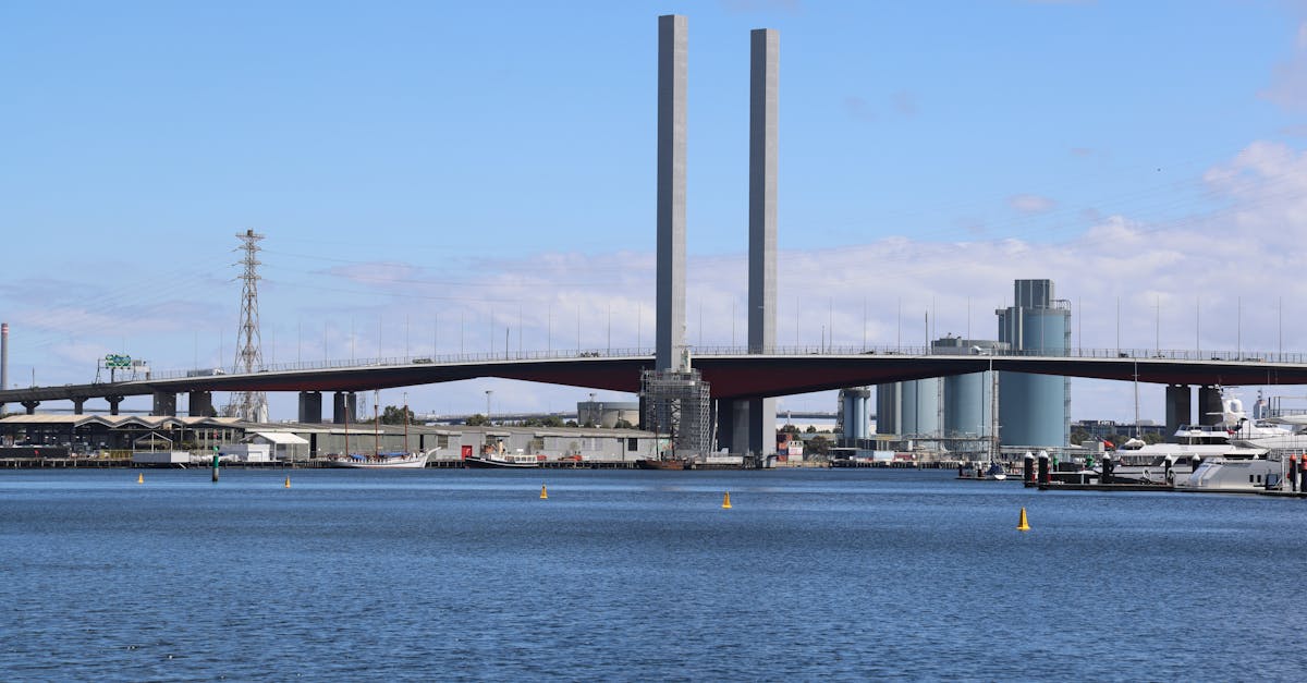 Creating a Relaxing Atmosphere for Your Pontoon Day