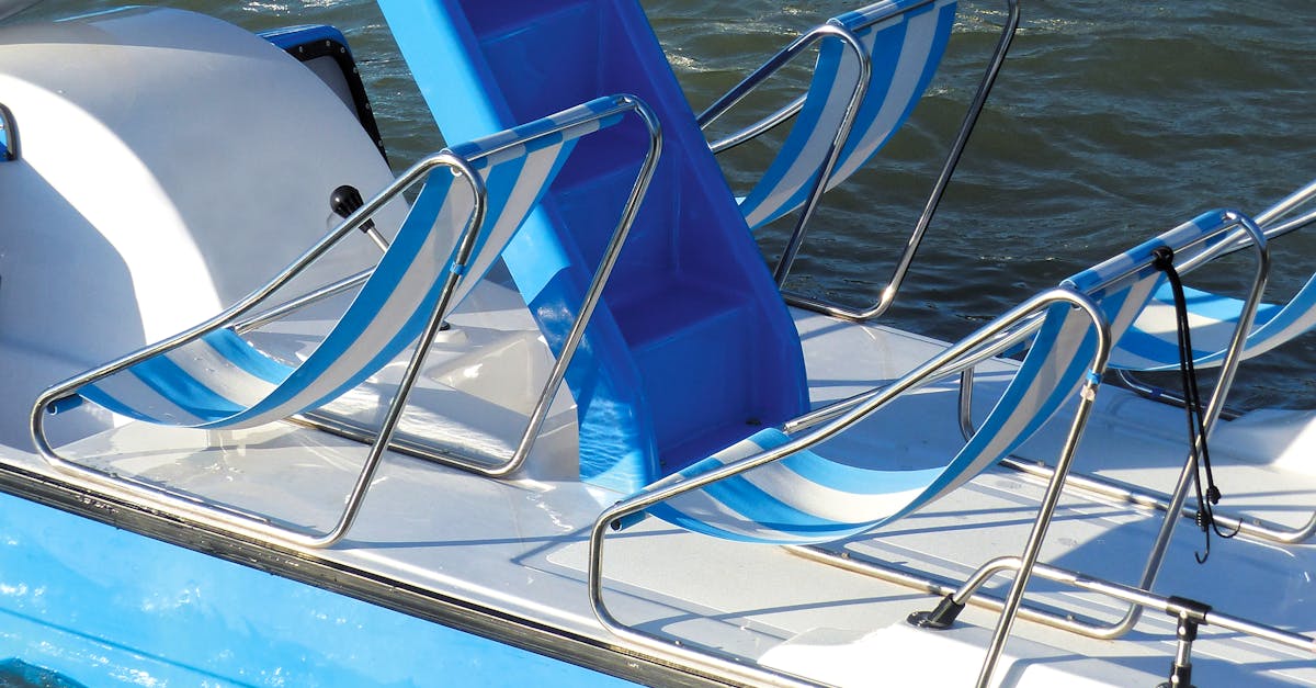 Navigating Gippsland Lakes: Tips for BBQ Pontoon Boat Enthusiasts